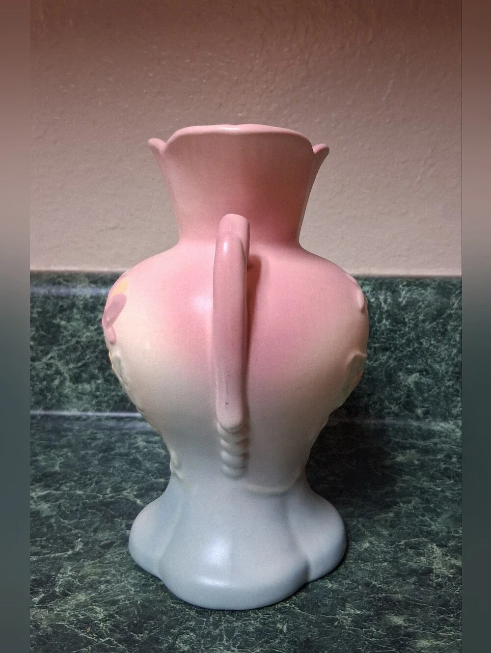 VINTAGE HULL ART POTTERY YELLOW MAGNOLIA 6 1/2